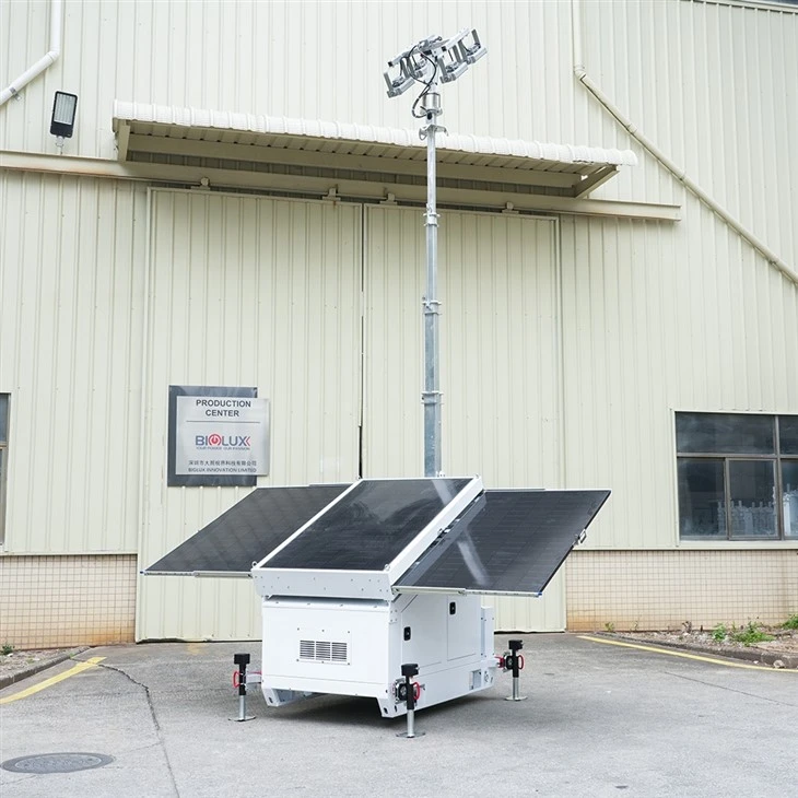 HiSKID Three-Panel Solar Lighting Tower
